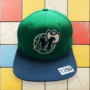 Dallas Mavericks Y2K Snapback Cap Hardwood Green NBA Basketball Mitchell & Ness